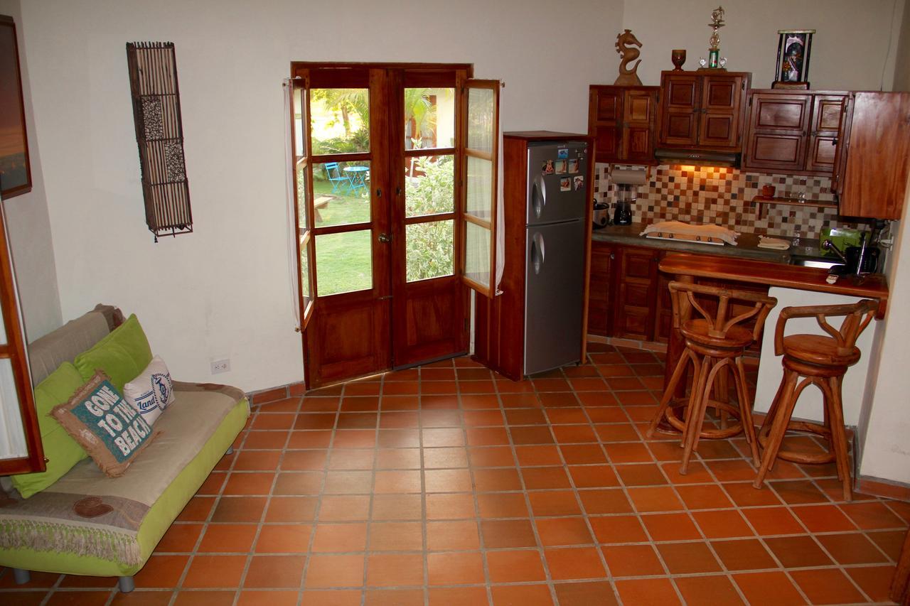 Cabanas La Casa De Pucha Pedasi Town Exterior photo