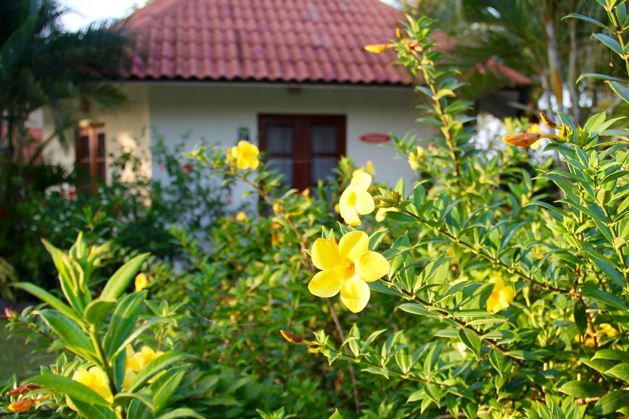 Cabanas La Casa De Pucha Pedasi Town Exterior photo